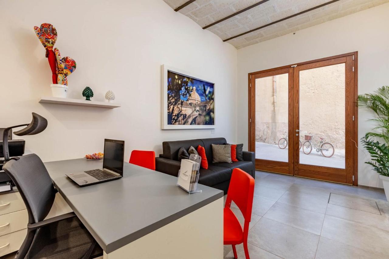 Le Cupole Suites & Apartments تراباني المظهر الخارجي الصورة